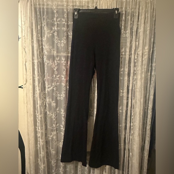 Lululemon Groove Nulu Super High-Rise Flared Pant *Regular - Picture 3 of 4